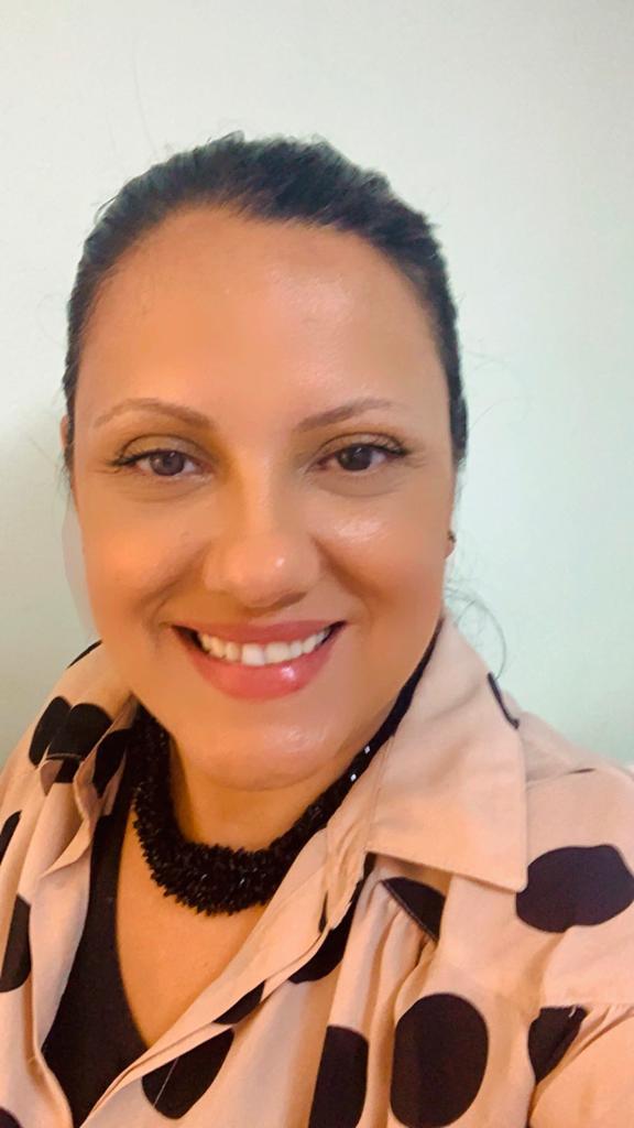 Foto da Psicóloga Vivian Zanfolin